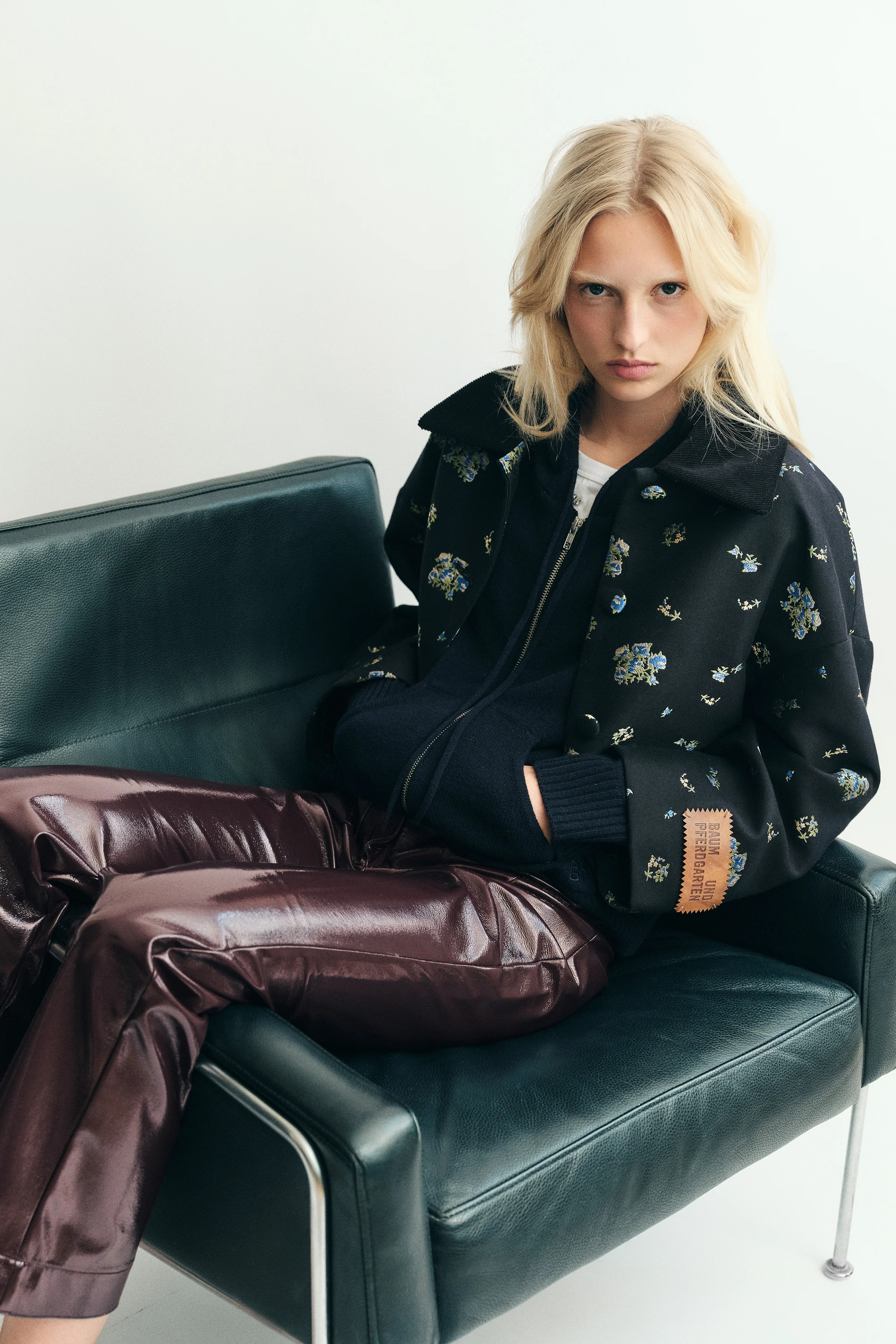 BEBETH JACKET | Black Small Flower - Image 4
