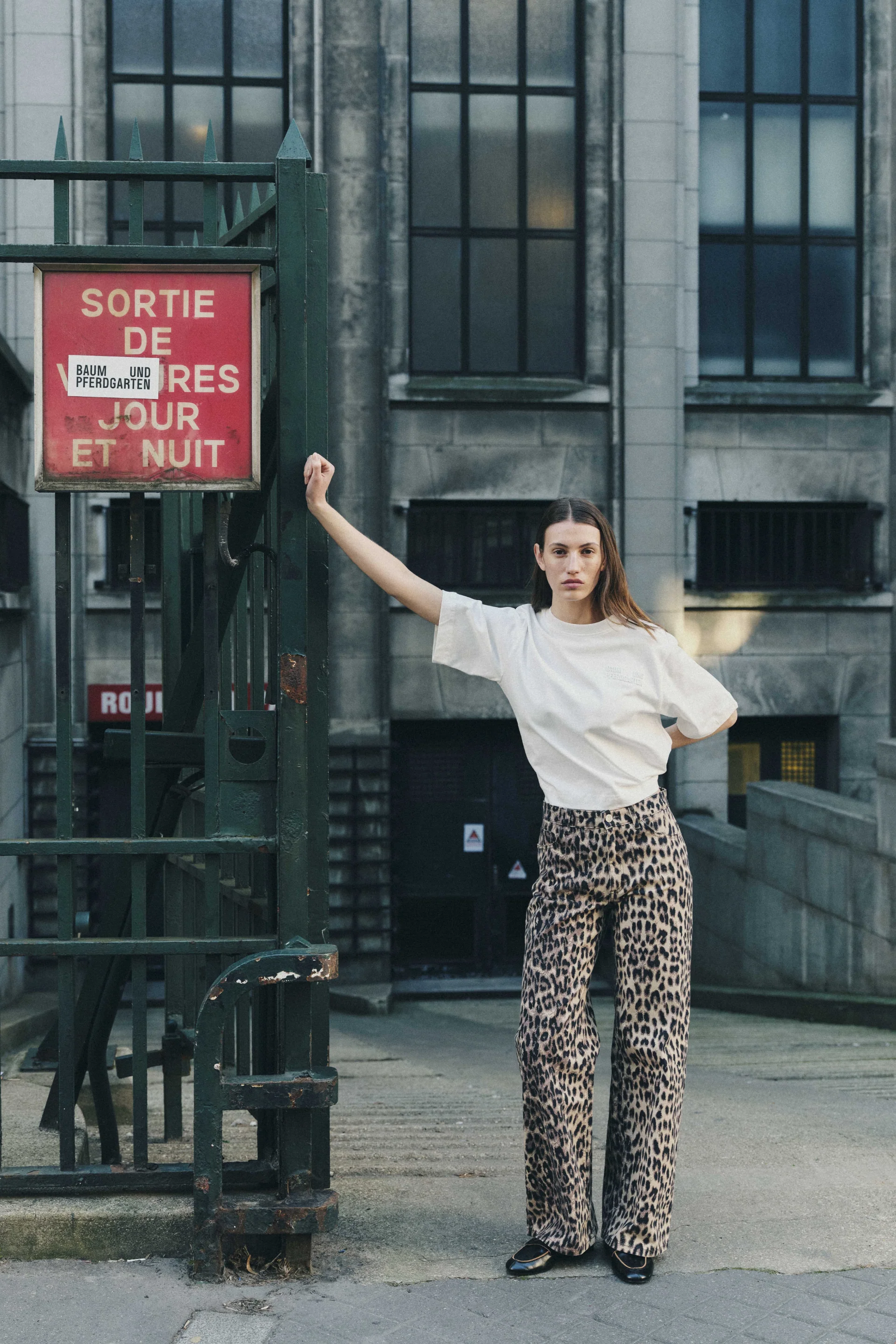 NICETTE JEANS | Brown Baum Leopard - Image 4